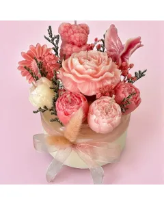 Eternal Bloom Soy Wax Candle Bouquet – Hand-Crafted, 10×10 cm