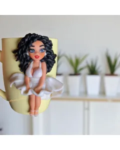 Customizable Marilyn Monroe Figurine – Handmade Polymer Clay Art (Durable, Long-Lasting Colors)