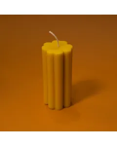 شمعة مخططة – 125 جم – أصفر | شمعة ديكور يدوية