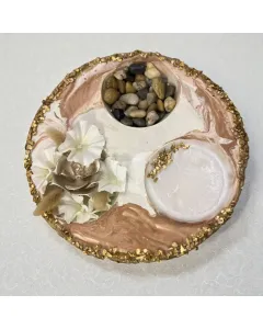 شمعة ديكورية فاخرة بتصميم رخامي وحواف ذهبية مصنوعة يدويًا