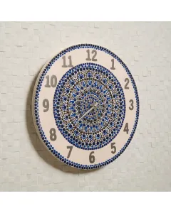 ساعة حائط خشبية مرسومة يدويًا بفن الماندالا المنقطة – شكل دائري – قابلة للتخصيص – أقطار 30–60 سم