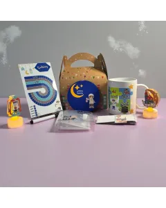 صندوق رمضان للأطفال للأولاد – طقم 5 قطع (متتبع + مج (كوب) + قاعدة كوب + فاصل كتاب + دفتر صدقة)