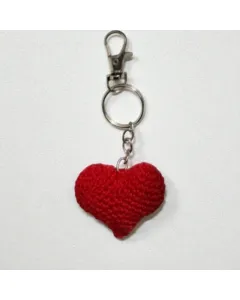 ميدالية قلب حب كروشيه يدوية – خيط قطن – مقاس واحد