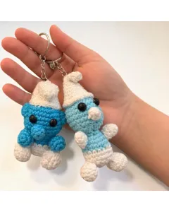 ميدالية سنفور كروشيه يدوية – خيط قطن – مقاس واحد