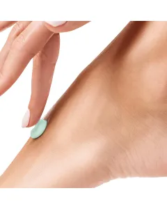 كريم القدمين المرطب والمنعش بزيت اللوز ومعادن البحر الميت وزيت شجرة الشاي – لجميع أنواع البشرة