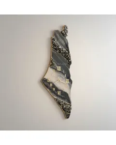 ساعة حائط ريزن يدوية – تصميم خريطة فلسطين مع كريستال ذهبي ولؤلؤ – قاعدة خشبية 100 سم