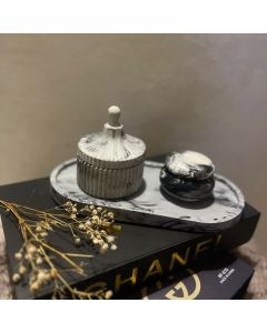 طقم بيضاوي مع علبة وبنبونيرة
