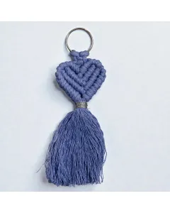 مدالية مكرميه مصنوعة يدويًا من خيوط عالية الجودة – متعددة الاستخدام