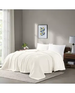 نوفا هوم بطانية "Silky" - مجوز/مجوز كبير - أبيض متوفر في ذا سكاوت - عمّان، الأردن